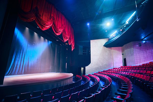 Musical, Operette oder Musiktheater? Worin sich die Bühnenwelten unterscheiden – und was uns daran berührt